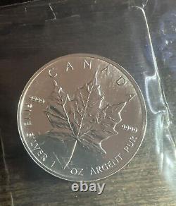 1996 1 oz Silver Canadian Maple Leaf (Brilliant Uncirculated) 5 Dollar Coin