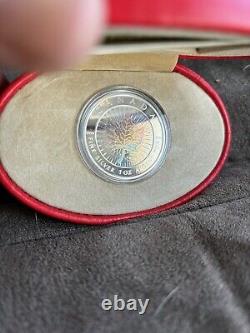 2001 Hologram Maple Leaf Canadian Mint $5 Coin, 1oz. 999 Fine Silver Boxes & COA