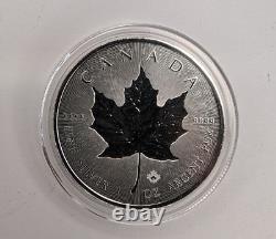 2018 Canadian $5 Silver Maple Leaf 25 Mint Sealed coins + 1 coin in capsule 26oz